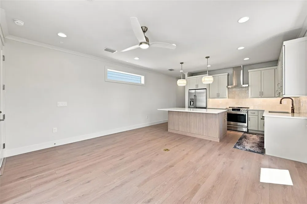 19101 GULF BOULEVARD Indian Shores, FL 33785