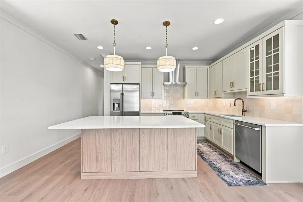 19101 GULF BOULEVARD Indian Shores, FL 33785