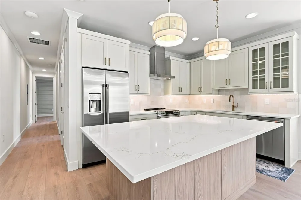 19101 GULF BOULEVARD Indian Shores, FL 33785