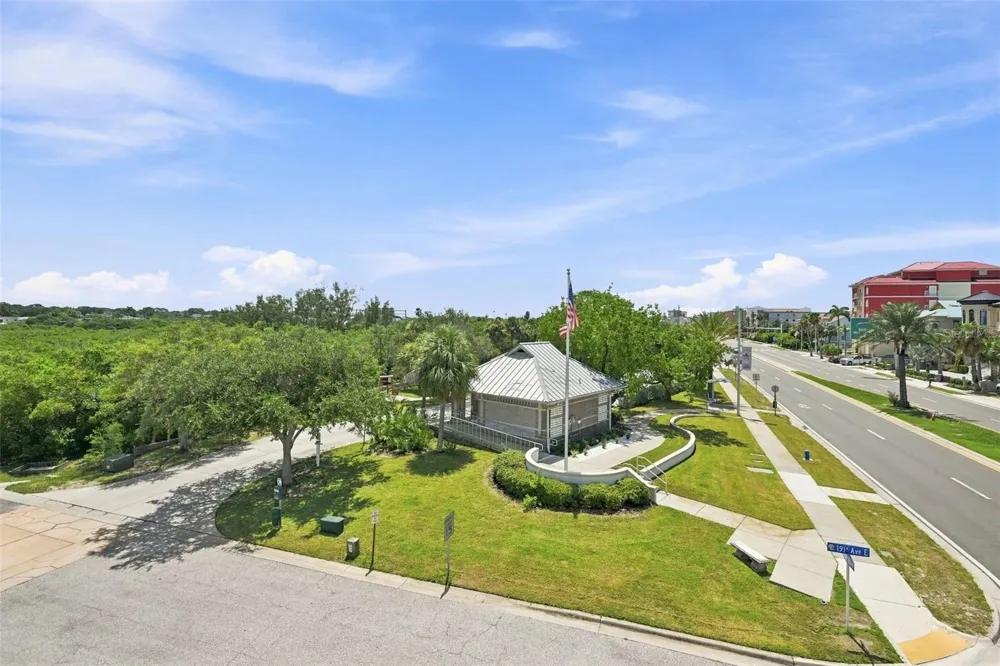 19101 GULF BOULEVARD Indian Shores, FL 33785