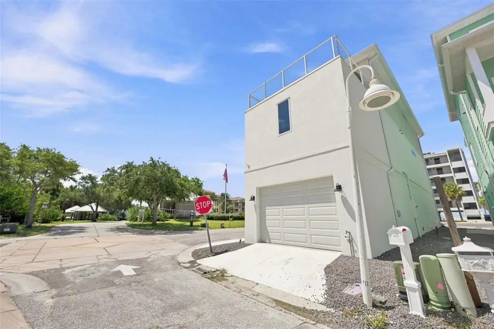 19101 GULF BOULEVARD Indian Shores, FL 33785