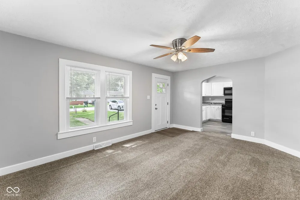 764 W Bellevue Avenue Scottsburg, IN 47170