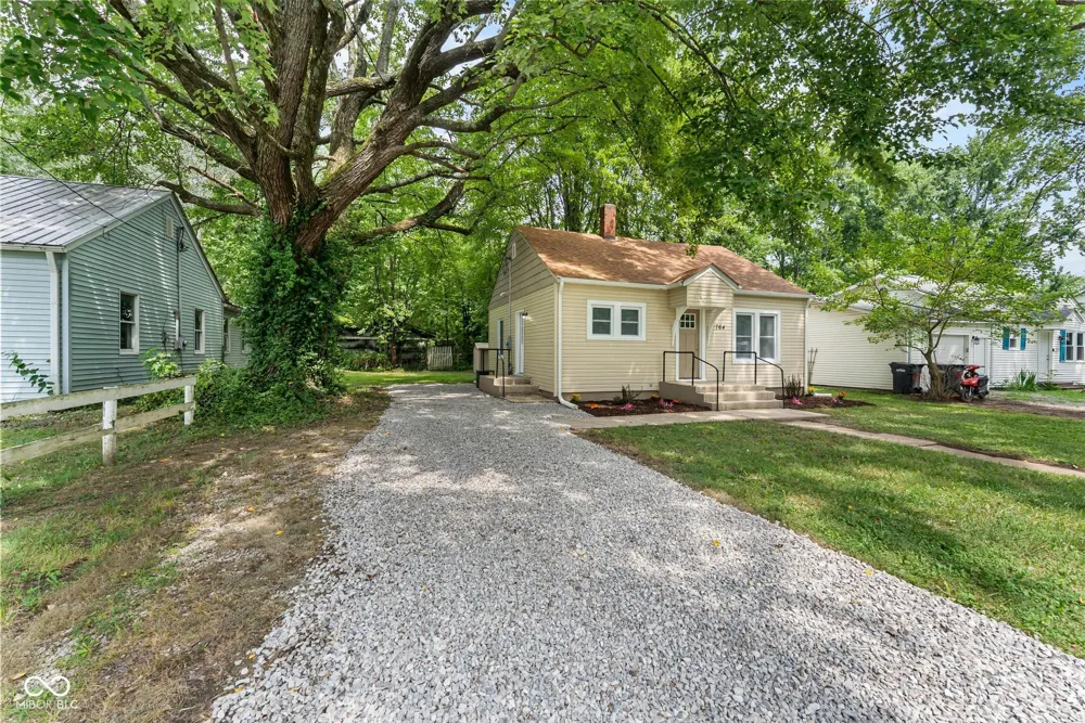 764 W Bellevue Avenue Scottsburg, IN 47170