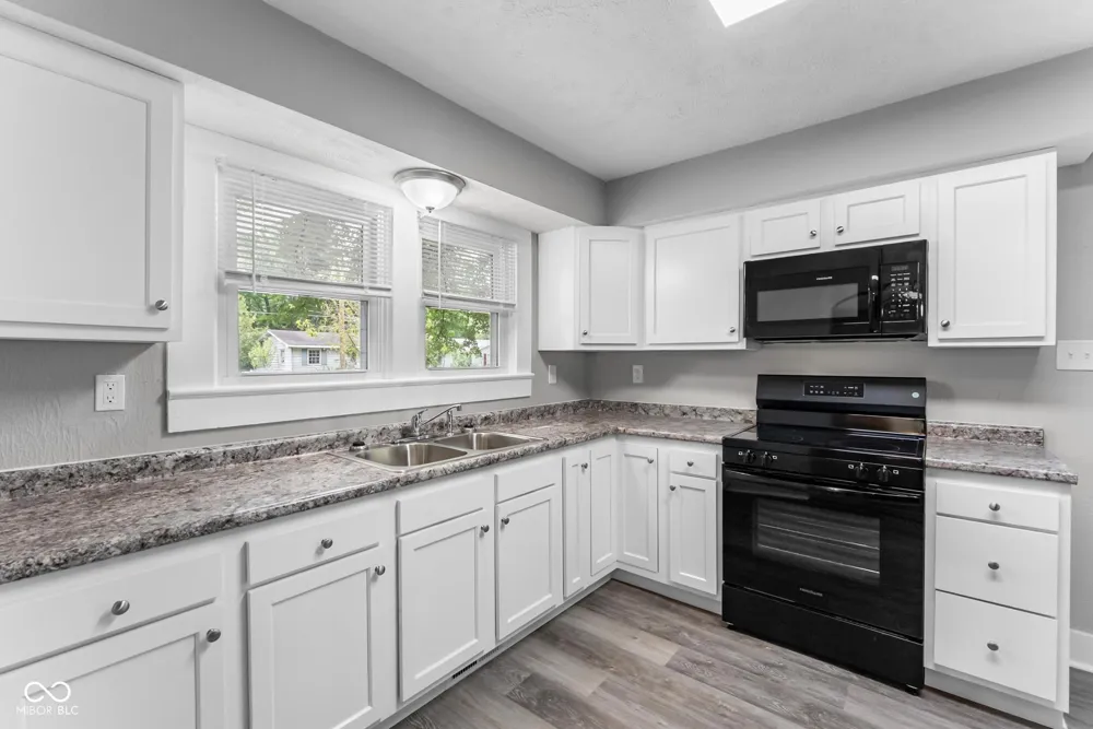 764 W Bellevue Avenue Scottsburg, IN 47170