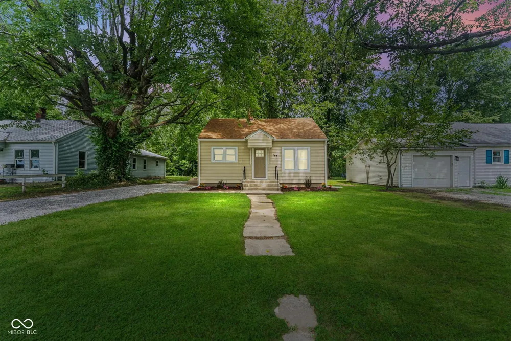 764 W Bellevue Avenue Scottsburg, IN 47170