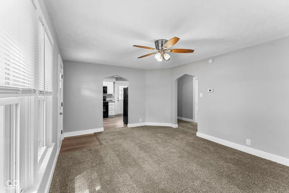 764 W Bellevue Avenue Scottsburg, IN 47170
