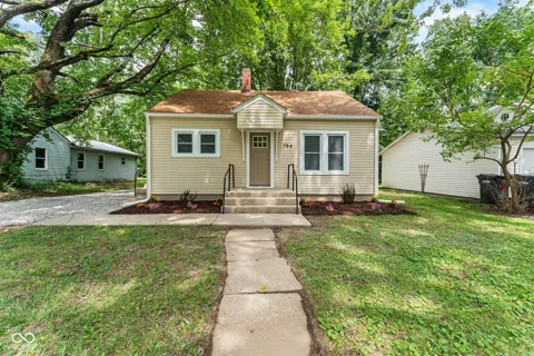 764 W Bellevue Avenue