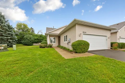 20524 Eastview Curve