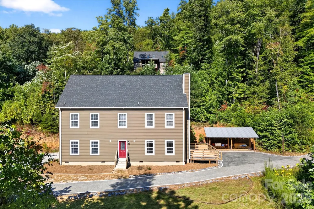 8026 Buck Creek Road Marion, NC 28752