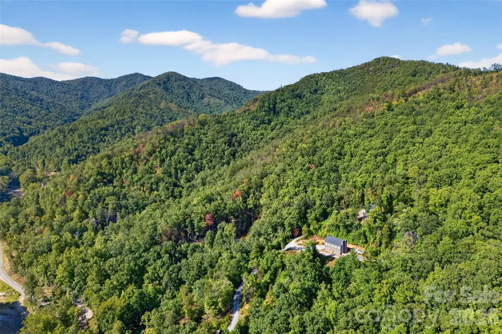 8026 Buck Creek Road Marion, NC 28752