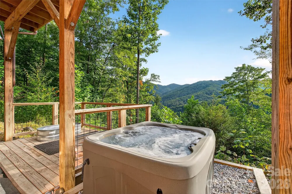 8032 Buck Creek Road Marion, NC 28752
