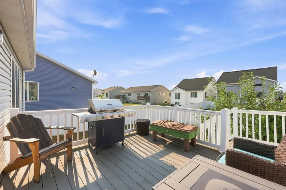 935 Eaglewood Avenue W West Fargo, ND 58078