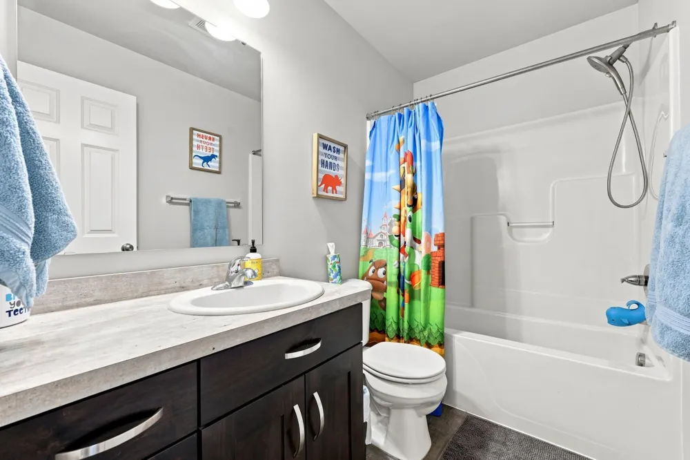 935 Eaglewood Avenue W West Fargo, ND 58078