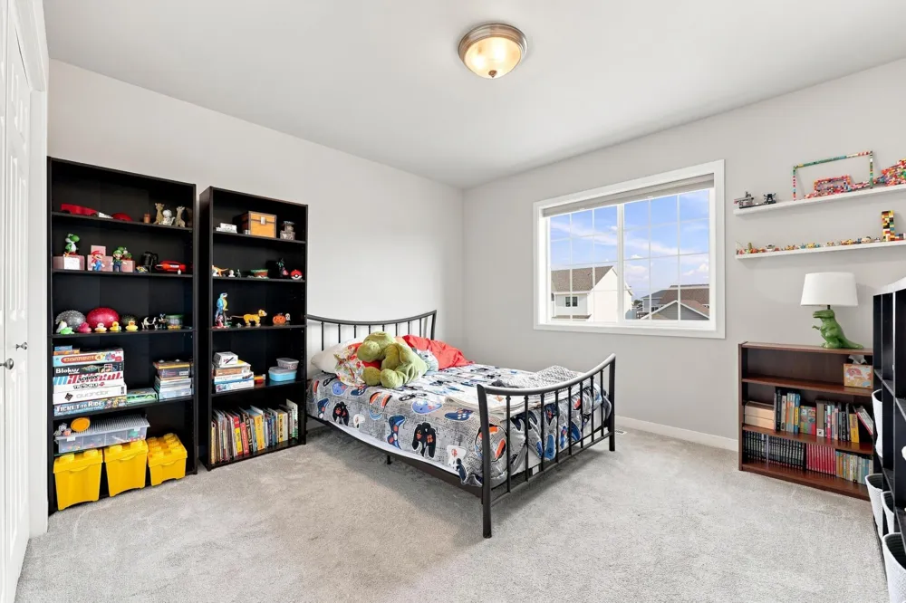 935 Eaglewood Avenue W West Fargo, ND 58078