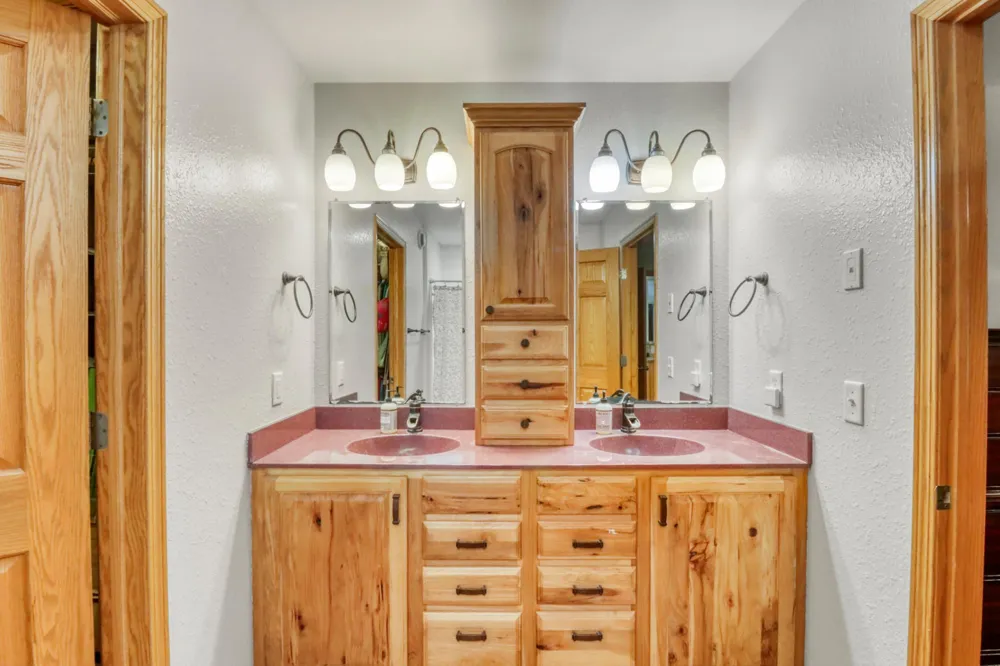 1084 Timber Drive Detroit Lakes, MN 56501