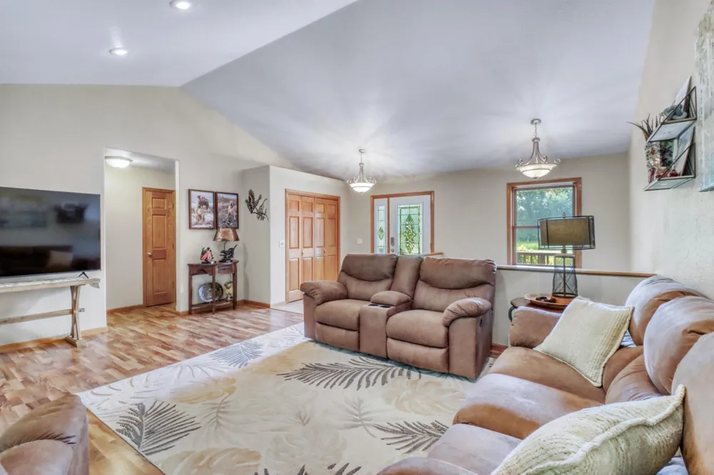 1084 Timber Drive Detroit Lakes, MN 56501