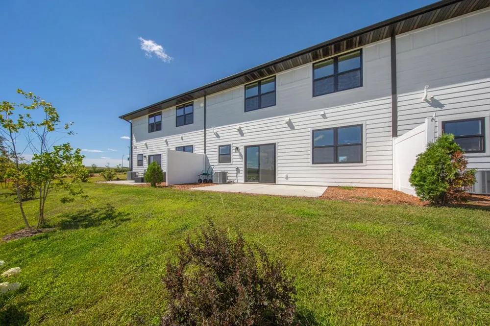 819 Viburnum Street Belle Plaine, MN 56011