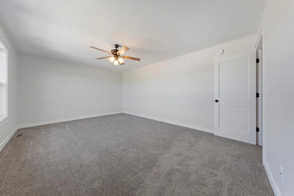 819 Viburnum Street Belle Plaine, MN 56011