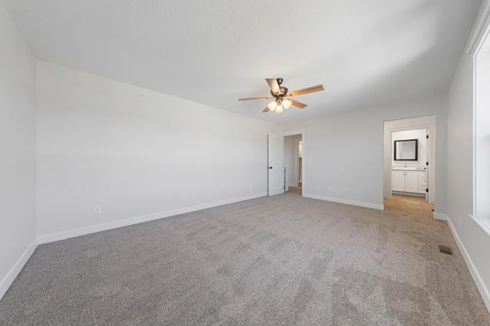 819 Viburnum Street Belle Plaine, MN 56011