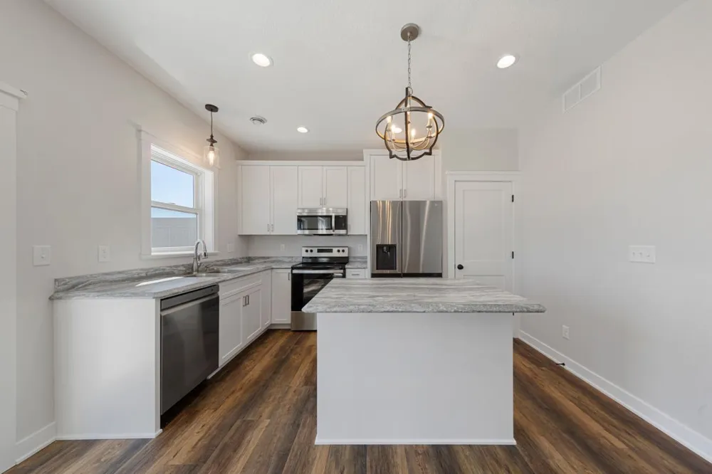 819 Viburnum Street Belle Plaine, MN 56011