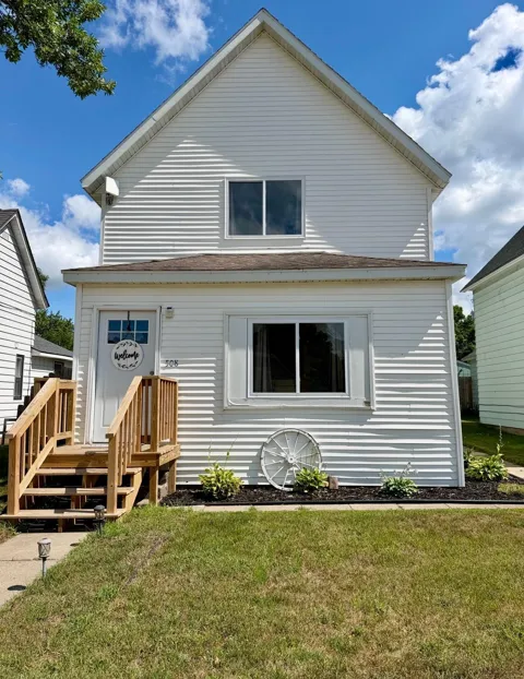 508 4th Street NE