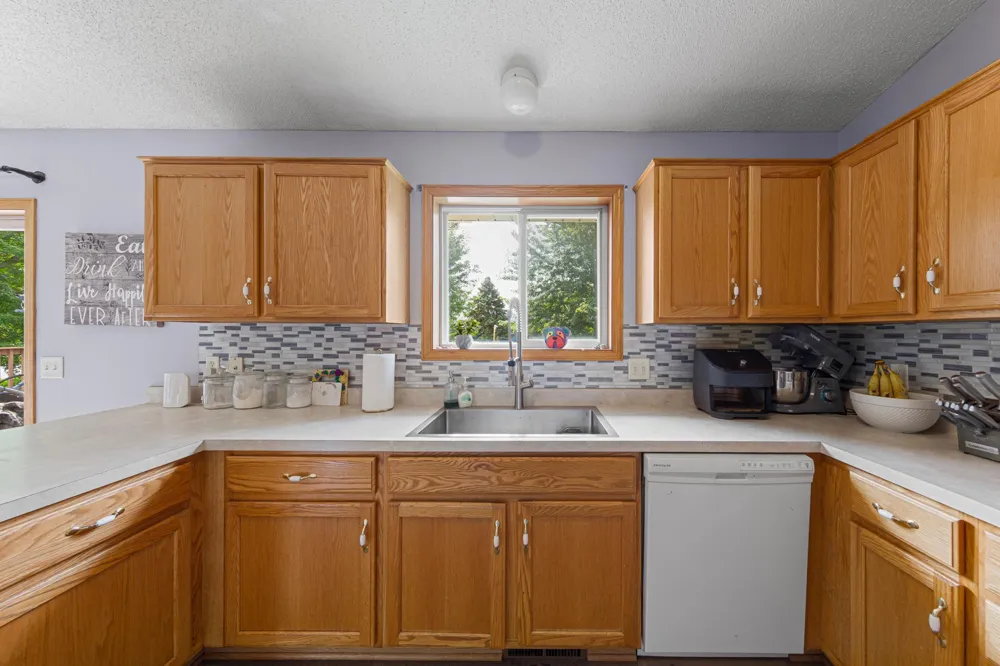 729 Heritage Lane Belle Plaine, MN 56011