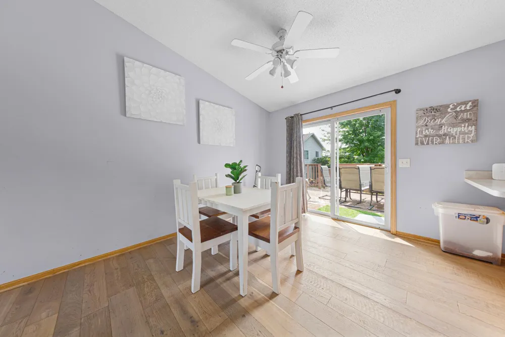 729 Heritage Lane Belle Plaine, MN 56011
