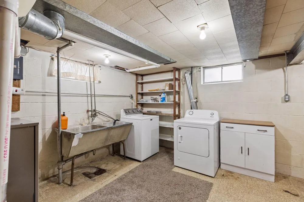 157 Poplar Street W South Saint Paul, MN 55075