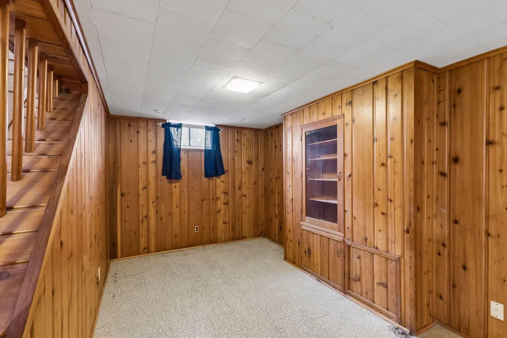 157 Poplar Street W South Saint Paul, MN 55075