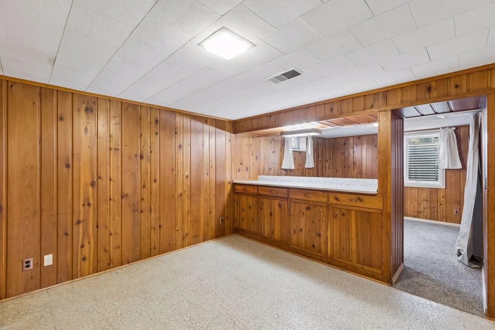 157 Poplar Street W South Saint Paul, MN 55075
