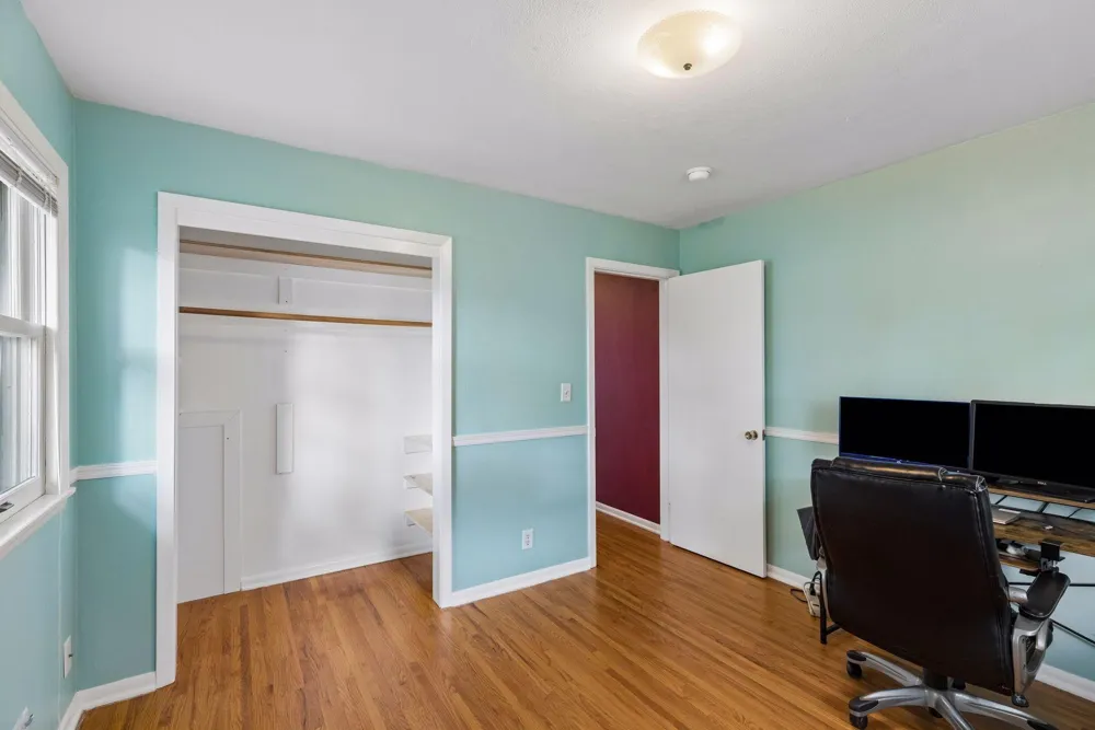 157 Poplar Street W South Saint Paul, MN 55075