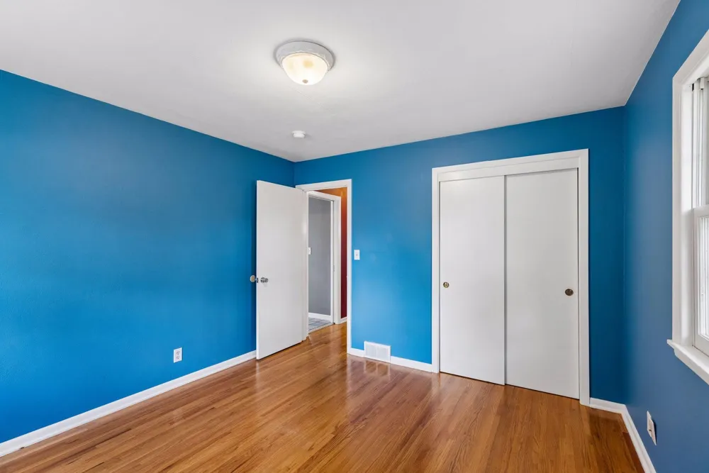 157 Poplar Street W South Saint Paul, MN 55075