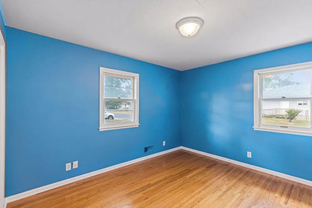 157 Poplar Street W South Saint Paul, MN 55075