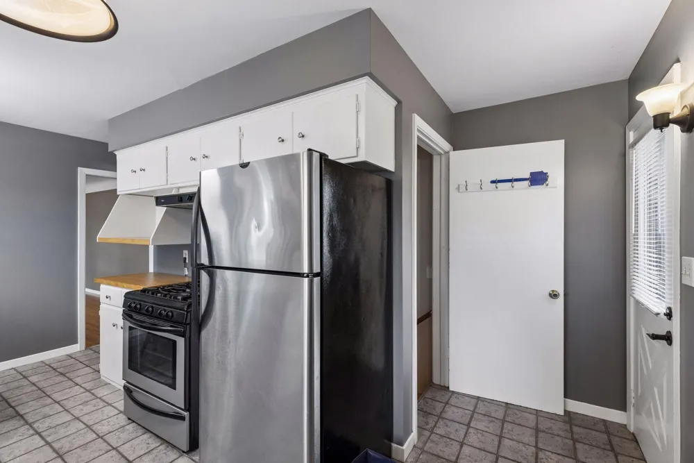 157 Poplar Street W South Saint Paul, MN 55075