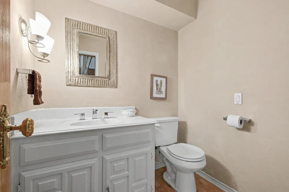 135 Creekside Drive Double Oak, TX 75077