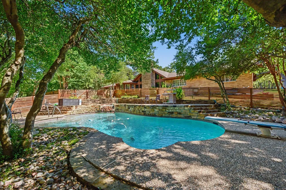 135 Creekside Drive Double Oak, TX 75077