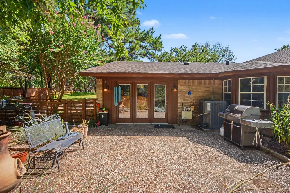 135 Creekside Drive Double Oak, TX 75077
