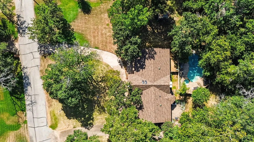 135 Creekside Drive Double Oak, TX 75077