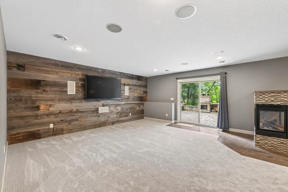 16074 Rhinestone Street NW Ramsey, MN 55303