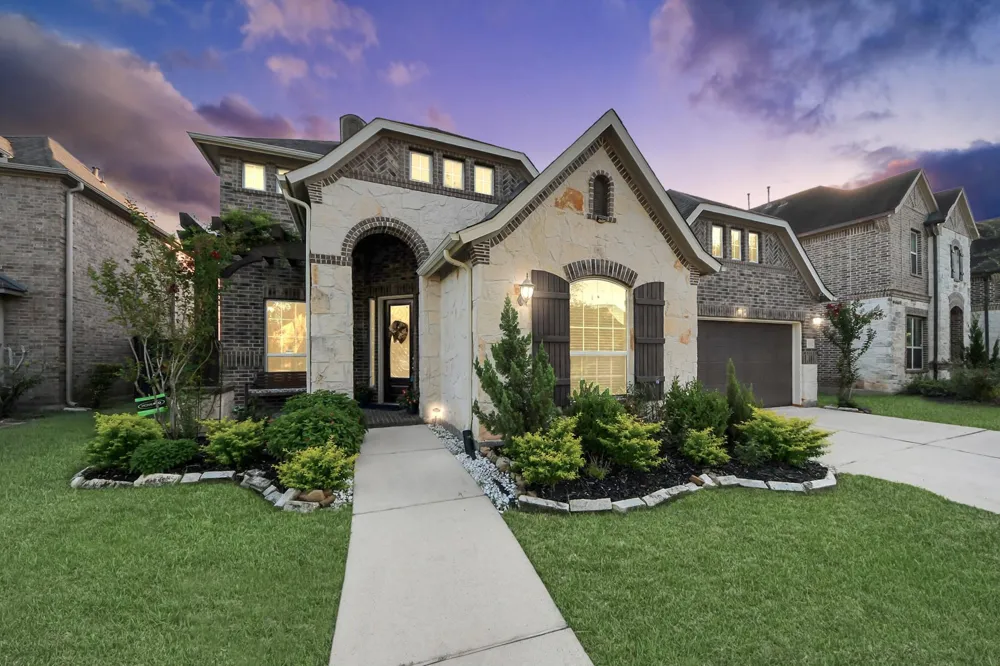 818 Butterfly Garden Trail Richmond, TX 77406