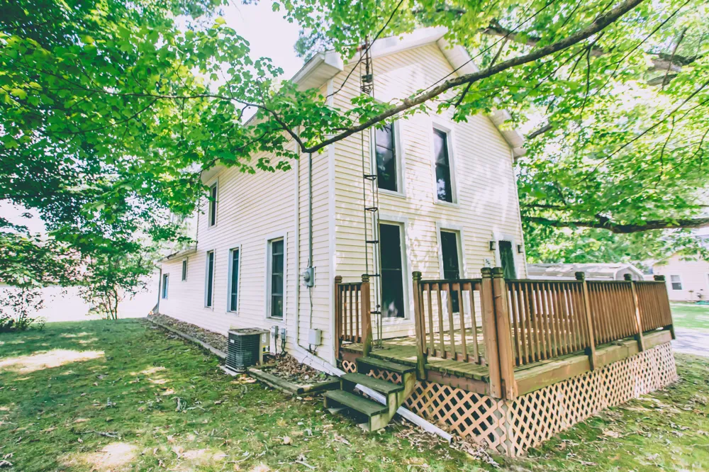 307 Railroad Street Leslie, MI 49251