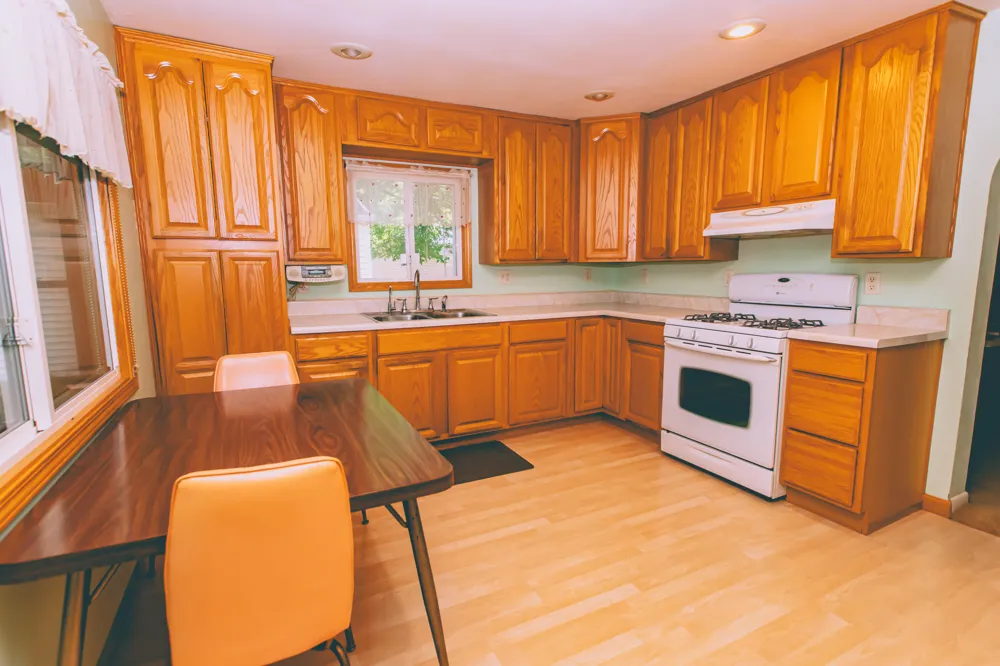 307 Railroad Street Leslie, MI 49251