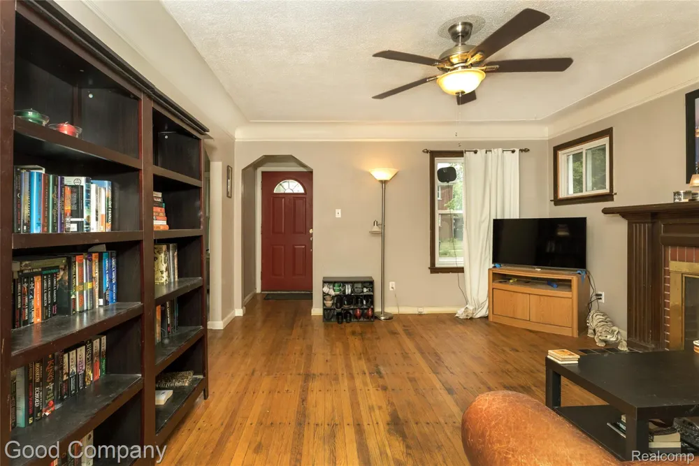 330 E Webster Street Ferndale City, MI 48220