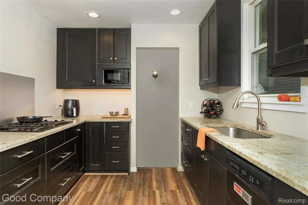 330 E Webster Street Ferndale City, MI 48220