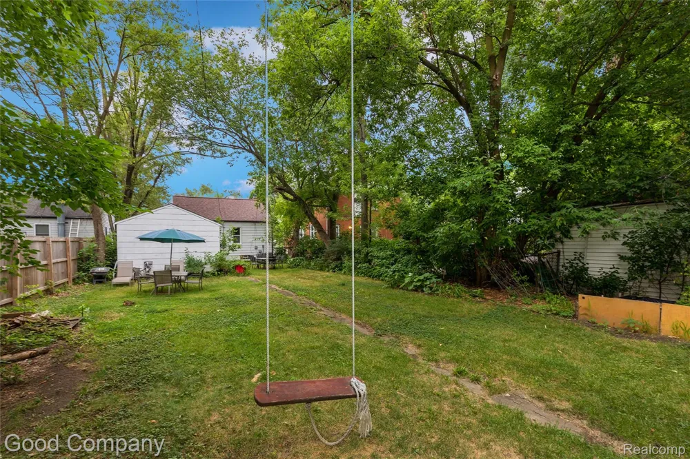 330 E Webster Street Ferndale City, MI 48220