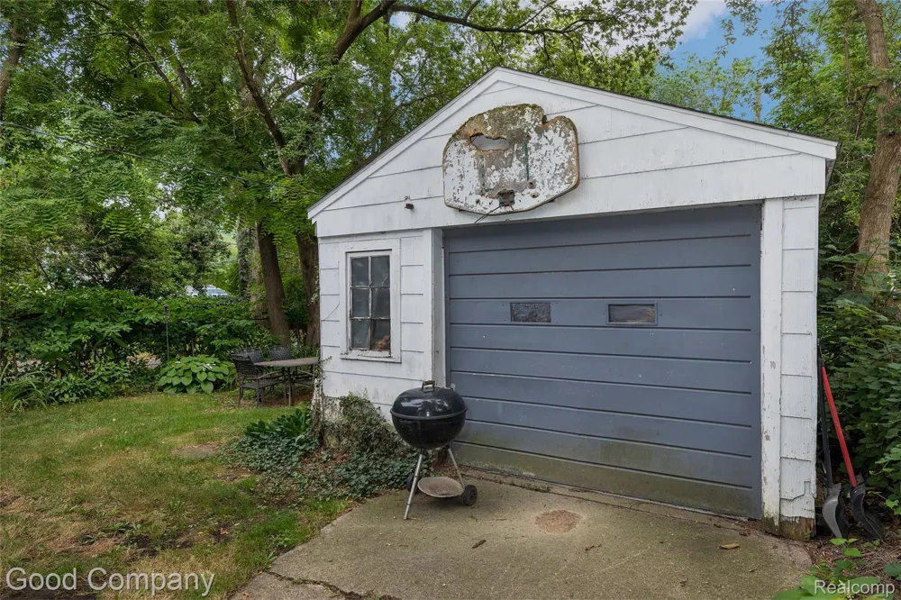330 E Webster Street Ferndale City, MI 48220