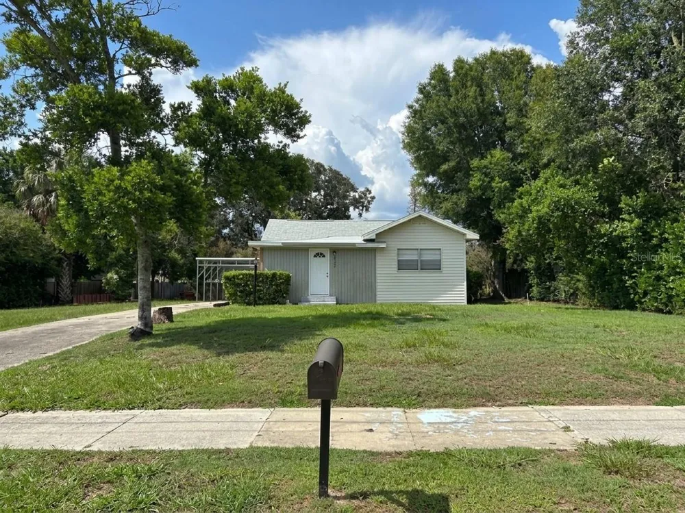 320 W BULLARD AVENUE Lake Wales, FL 33853