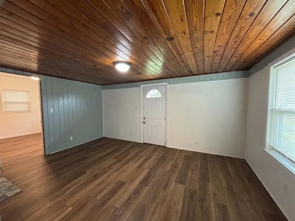 320 W BULLARD AVENUE Lake Wales, FL 33853