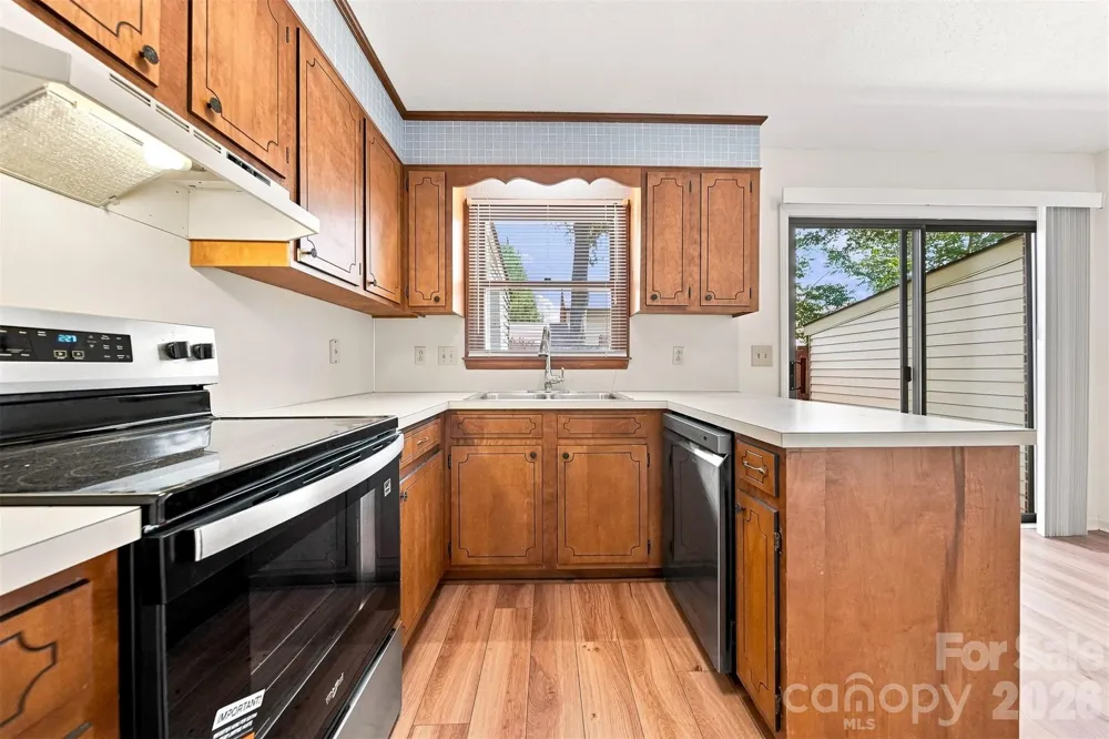 1330 5th Street NE #102 Hickory, NC 28601