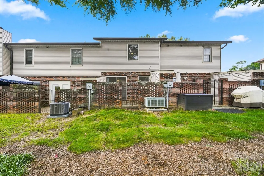 1330 5th Street NE #102 Hickory, NC 28601
